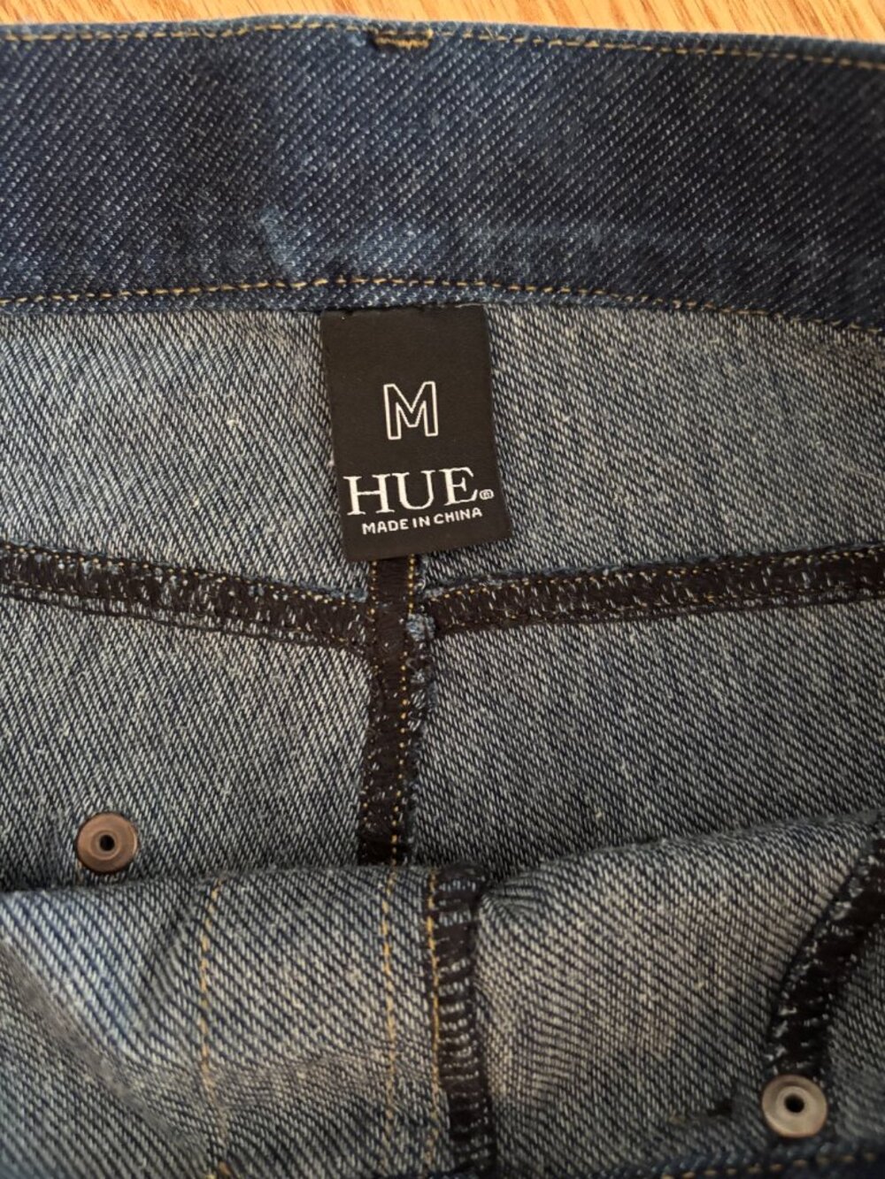 HUE Blue Skinny Jeans  Stretch Comfort Pull-On Full Length Women's Size Medium - Picture 4 of 5